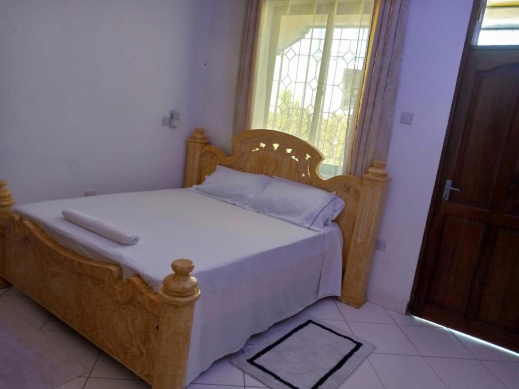 Lux Suites Bamburi Furnished Apartments 외부 사진